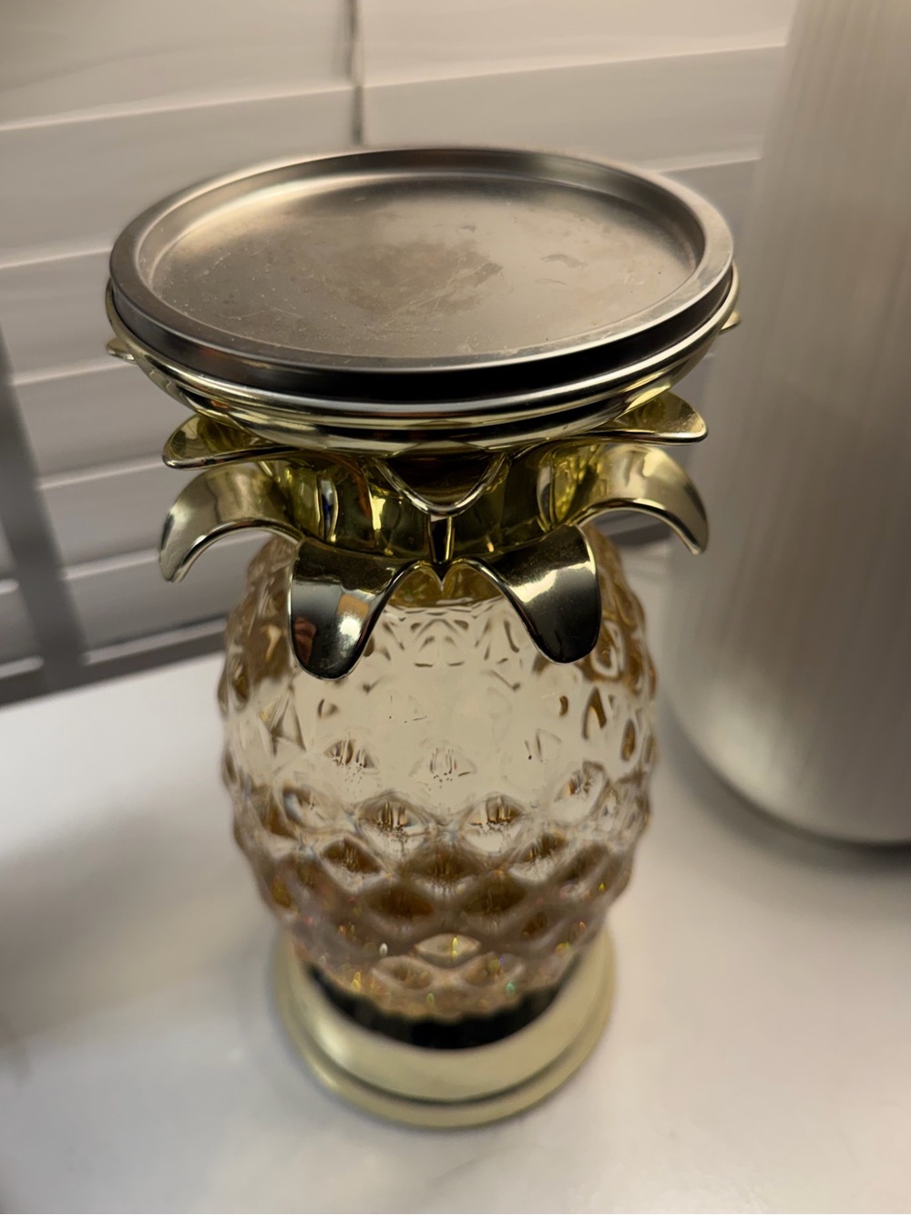 Bath & Body Works Pineapple Light Up Water Globe Pedestal 3-Wick Candle Holder